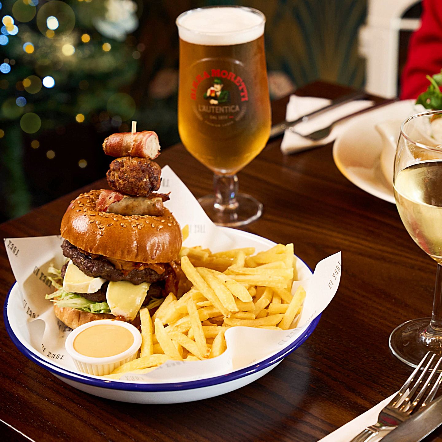 Festive Lunch & Dinner at The Potters Bar in Stoke On Trent